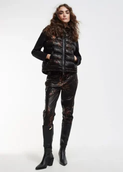 Chaqueta efecto escamas