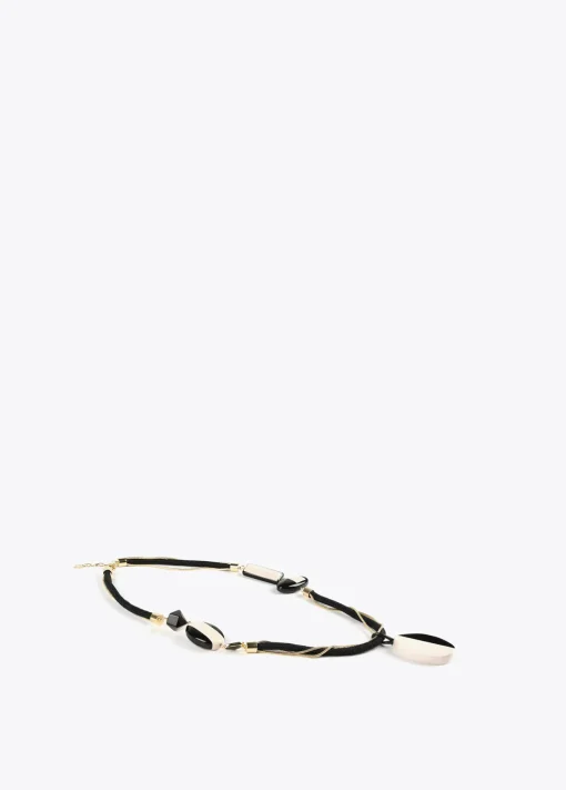 Collar cordón blanco y negro