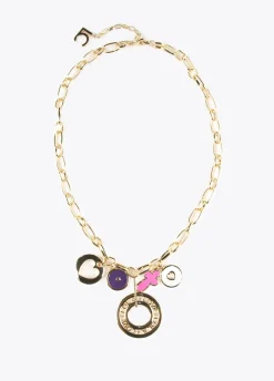 Collar dorado con charms