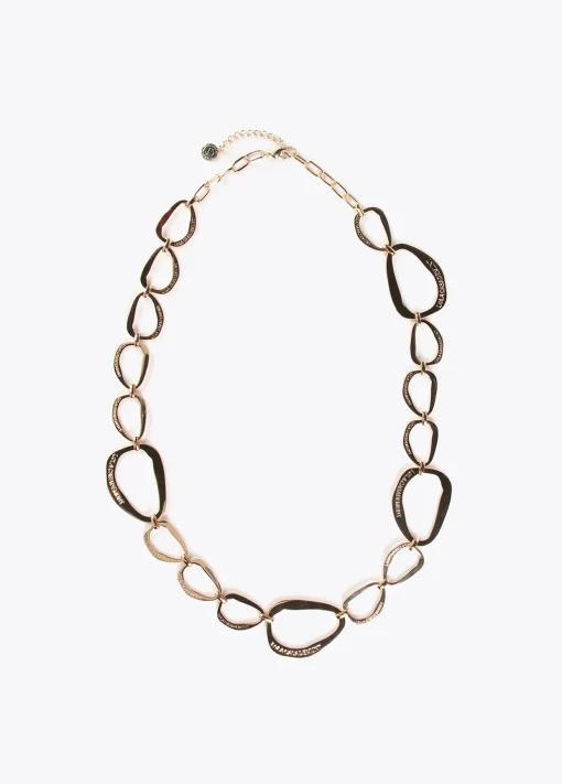 Collar dorado largo
