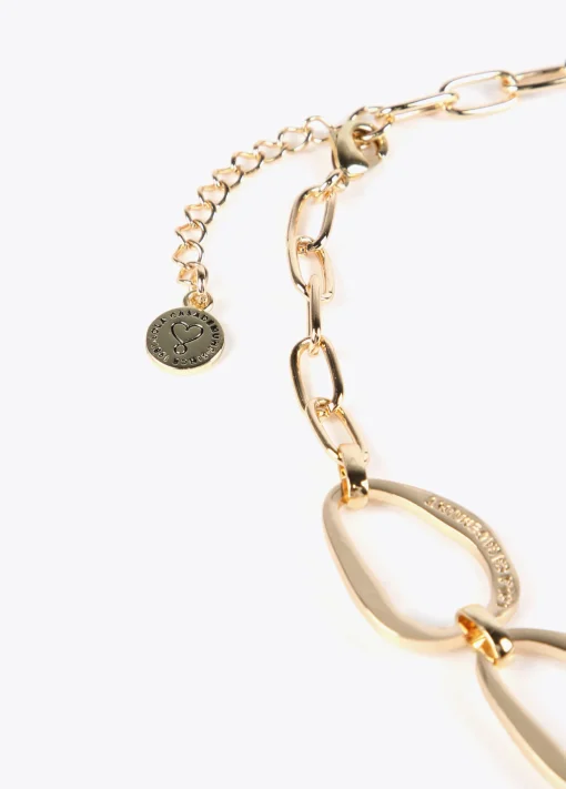Collar dorado largo