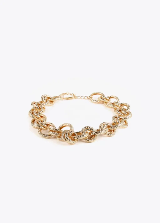 Collar gargantilla dorada con textura