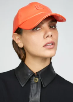 Gorra efecto piel