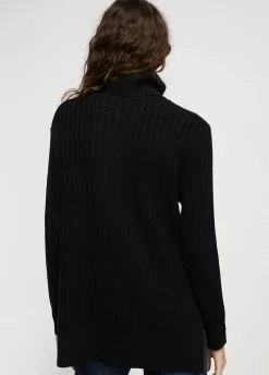 Jersey cuello alto con tachas