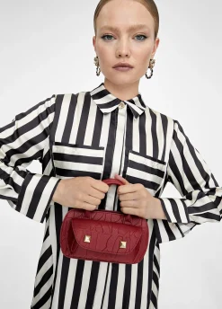 Mini bandolera con logo grabado