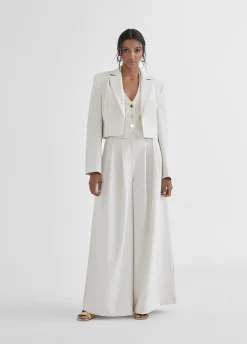 Pantalón ancho y fluído