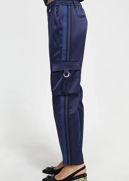 Pantalón cargo satinado