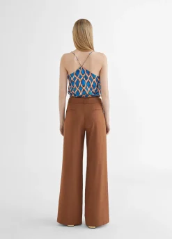 Pantalón cinturón y aberturas