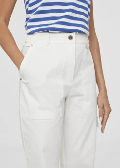 Pantalón con bolsillos
