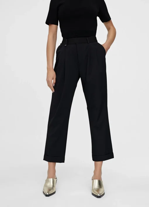 Pantalón cropped negro