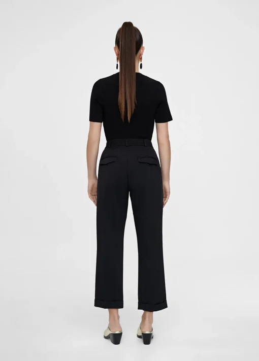 Pantalón cropped negro