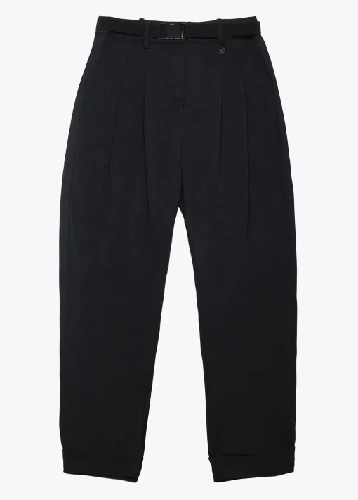 Pantalón cropped negro