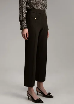 Pantalón detalle botón