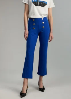 Pantalón detalle botones