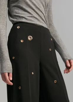 Pantalón detalle eyelets