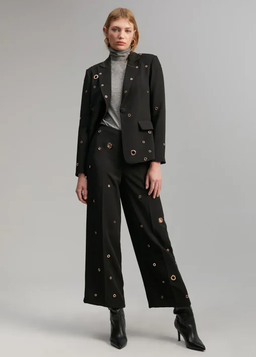 Pantalón detalle eyelets