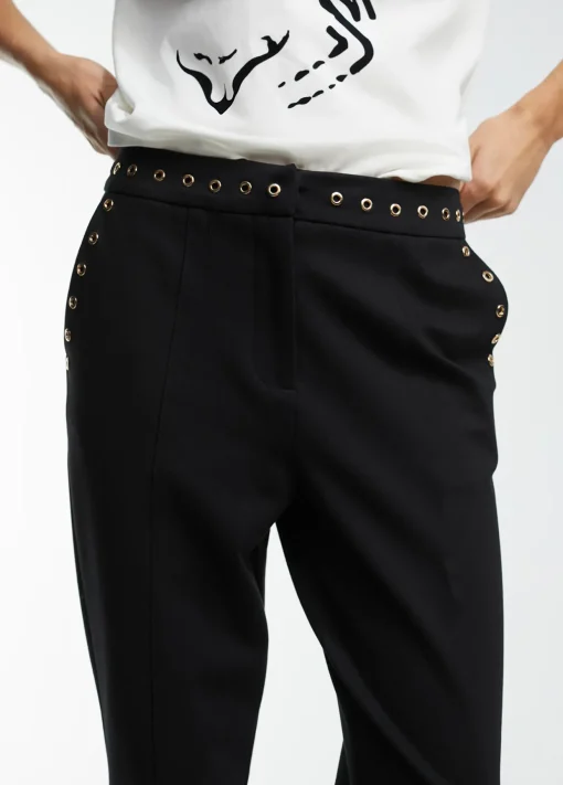 Pantalón detalle eyelets