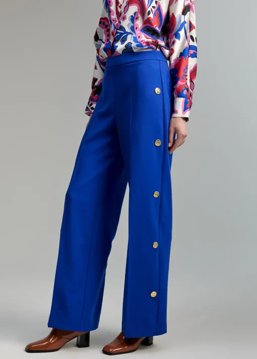Pantalón detalle snaps