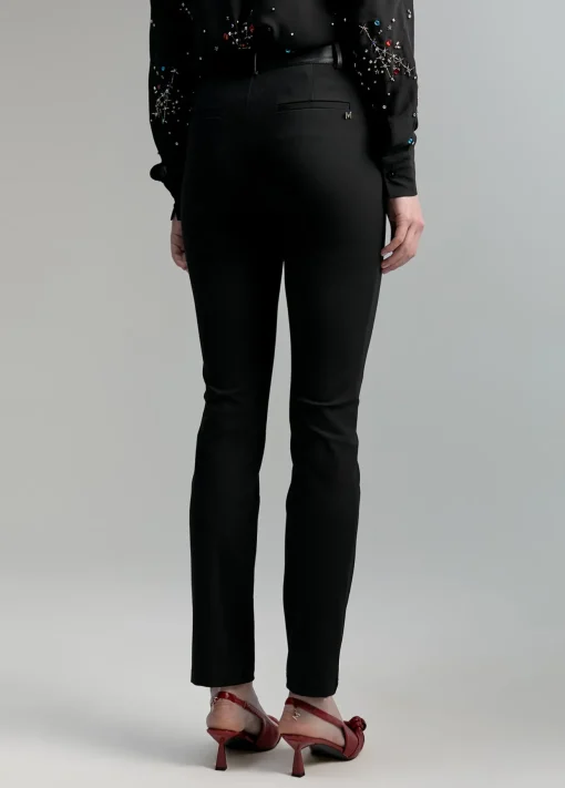 Pantalón detalles efecto piel