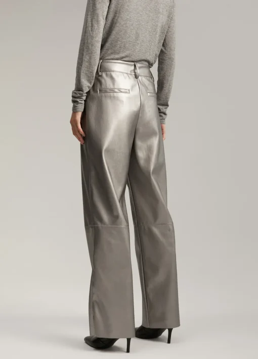 Pantalón efecto piel