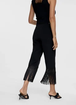 Pantalón punto flecos