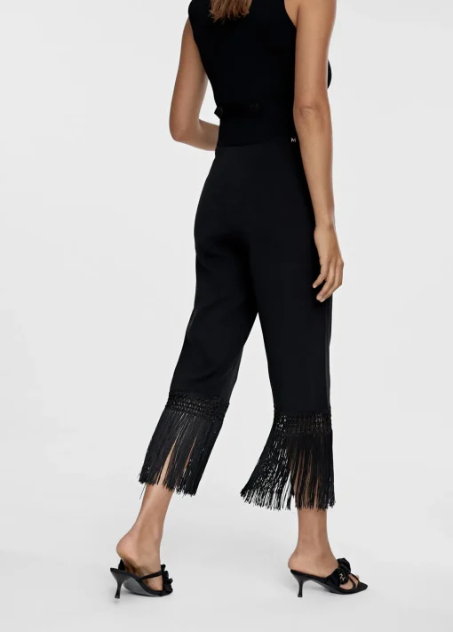 Pantalón punto flecos