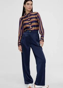 Pantalón recto con bolsillos