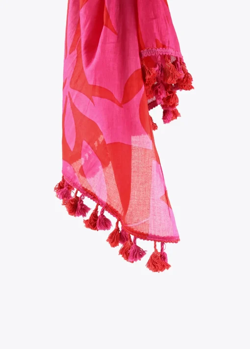 Pareo fucsia y rojo.