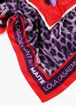 Pañuelo animal leopardo lilas