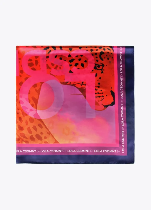 Pañuelo leopardo y logo