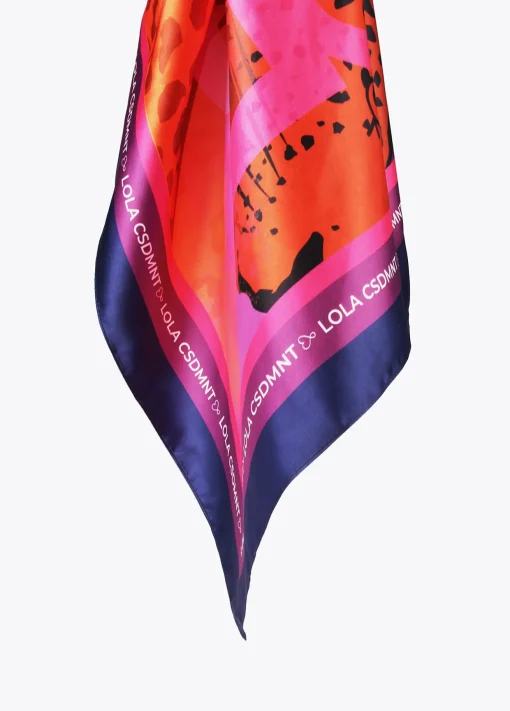Pañuelo leopardo y logo