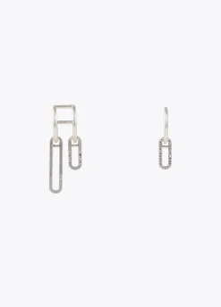 Pendientes asimétricos