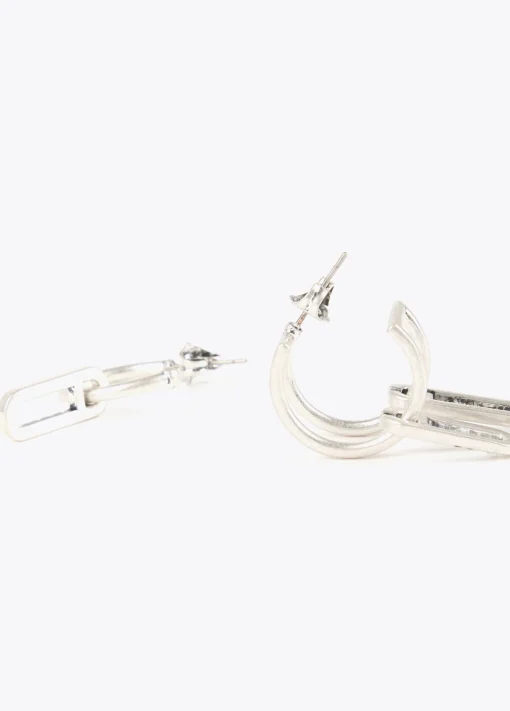 Pendientes asimétricos