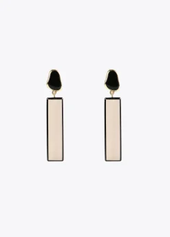 Pendientes blanco y negro
