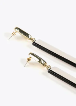 Pendientes blanco y negro
