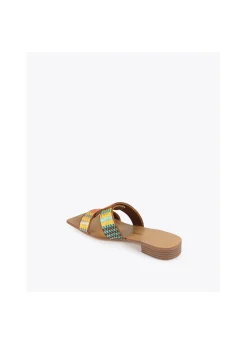 Sandalia plana efecto rafia multicolor