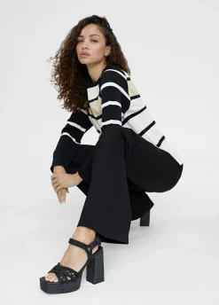 Sandalia plataforma y efecto crochet