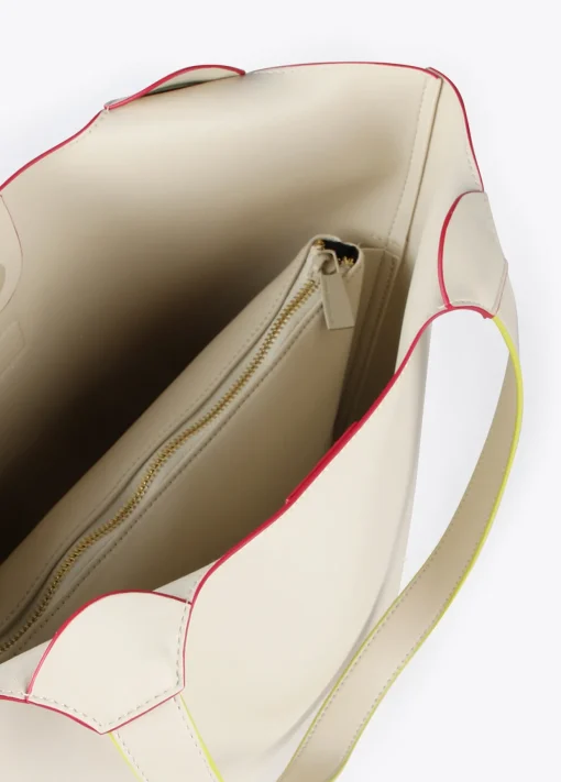 Shopper crudo detalles contraste
