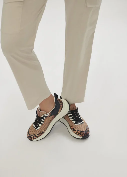 Sneakers animal print rejilla |  COLECCIÓN LOLA | Lola Casademunt