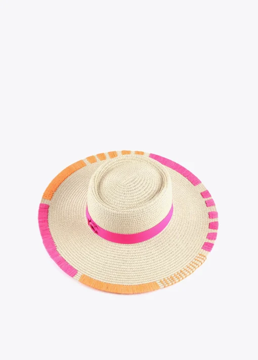 Sombrero efecto ráfia y bordados