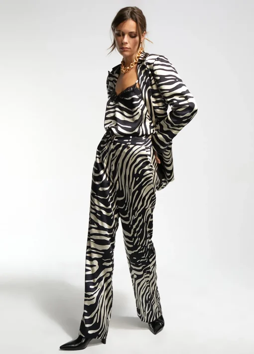 Top animal print