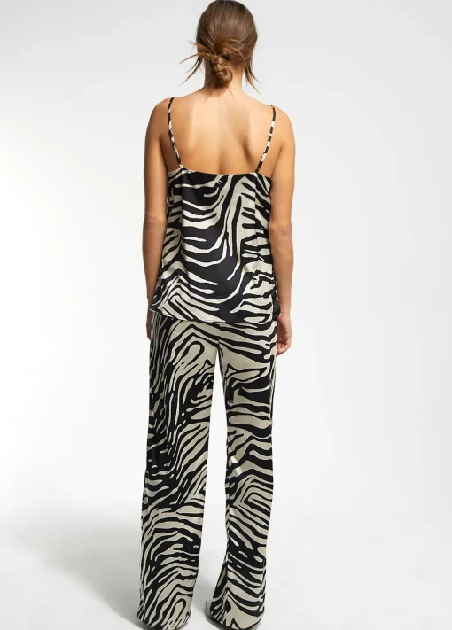 Top animal print