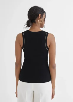 Top con detalle en lurex