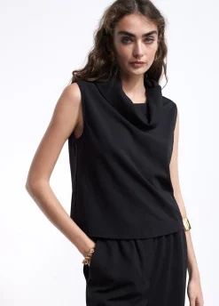 Top cuello desbocado