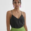 Top de escote pico