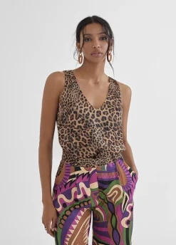 Top estampado animal