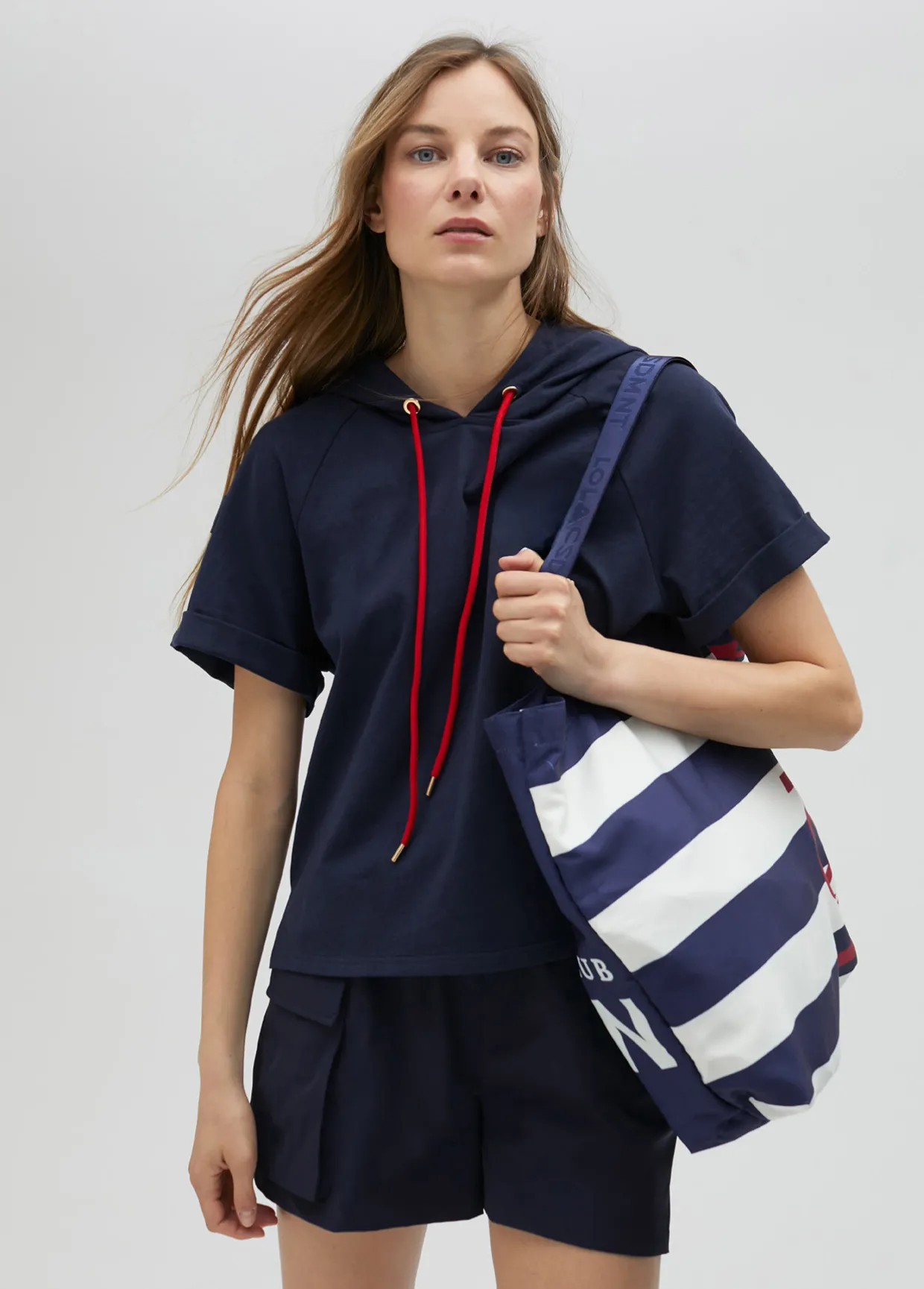 Tote bag de color azul American Magic - Lola Casademunt