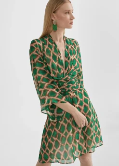 Vestido corto fluido estampado
