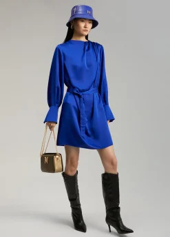 Vestido corto satinado