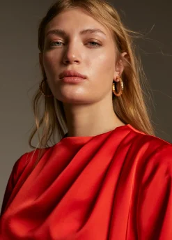 Vestido corto satinado